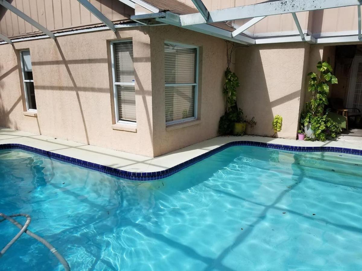 Cozy And Conveniently Located Pool Home With Free Wifi Tampa Luaran gambar