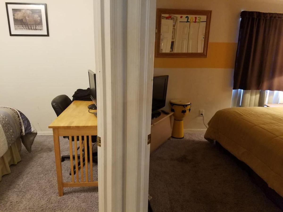 Cozy And Conveniently Located Pool Home With Free Wifi Tampa Luaran gambar